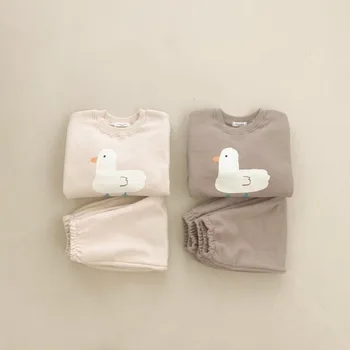 Ins Корейский Весенне-осенний комплект одежды из 2 предметов для маленьких мальчиков, однотонный хлопковый топ с утиным принтом и длинными рукавами, брюки, костюм для маленьких мальчиков, наряды
